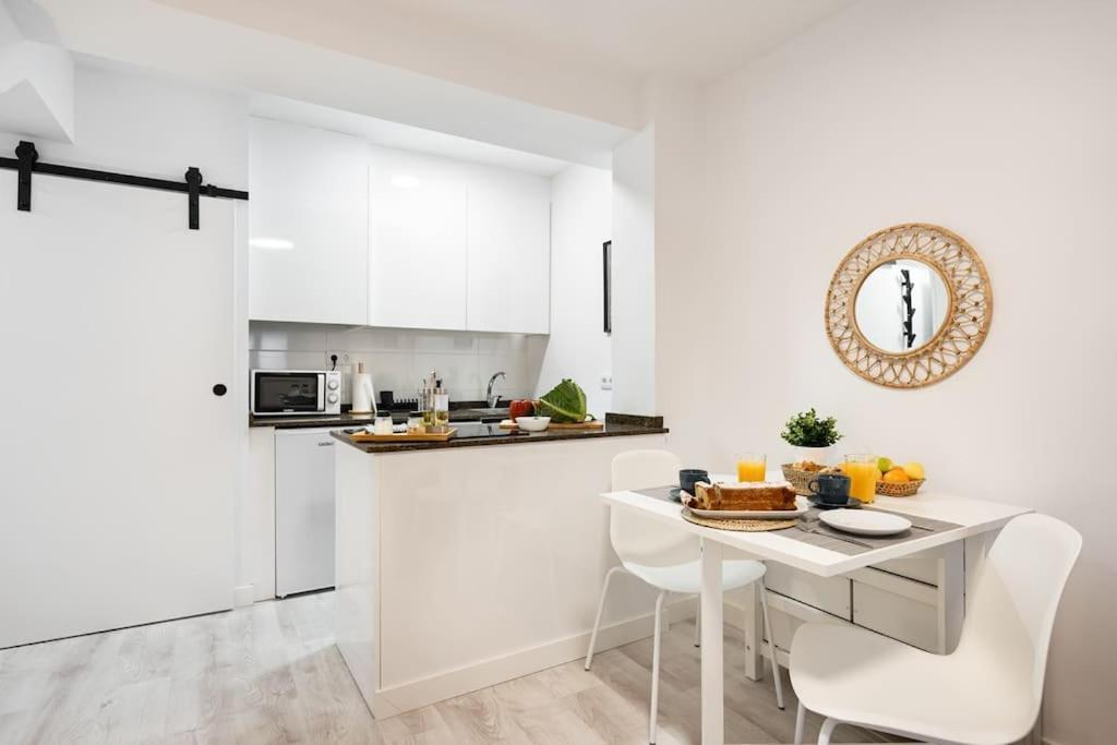 Apartamento Frida Centro Хихон Екстериор снимка