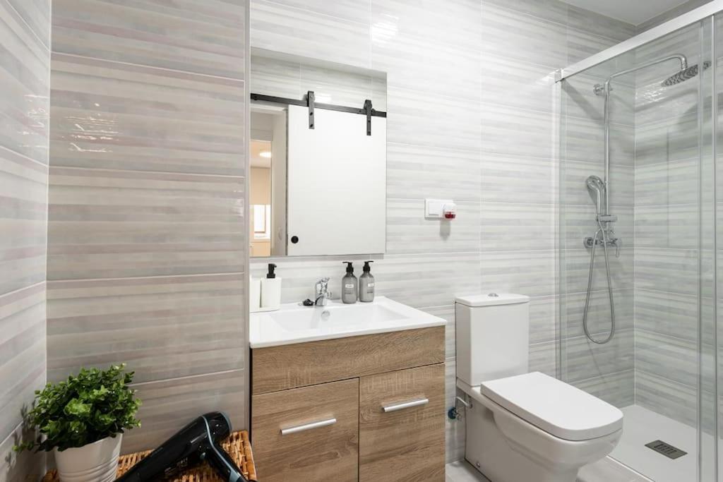 Apartamento Frida Centro Хихон Екстериор снимка